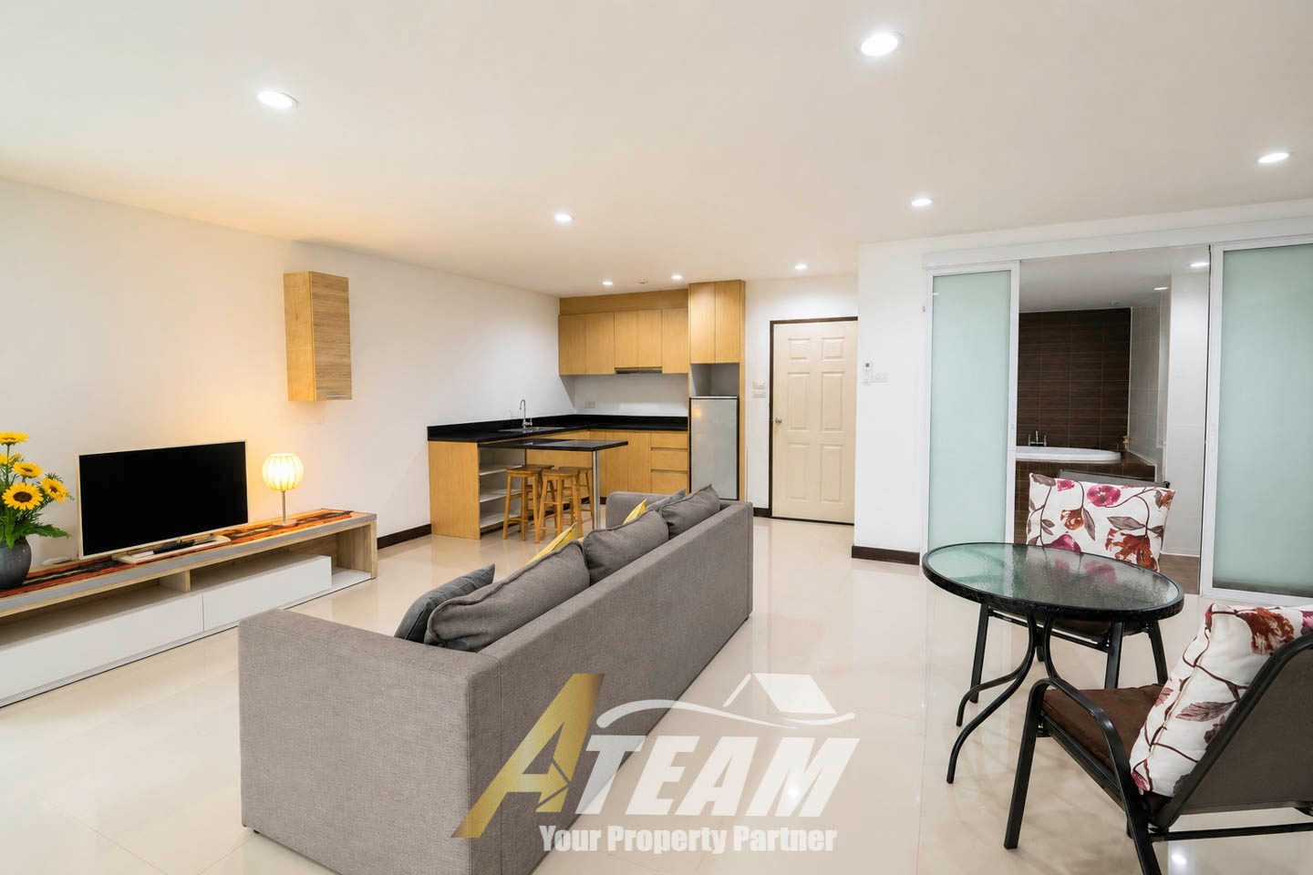 Spacious Corner 1-Bedroom Condo for Sale – The Pride Hua Hin, thumbnail 5