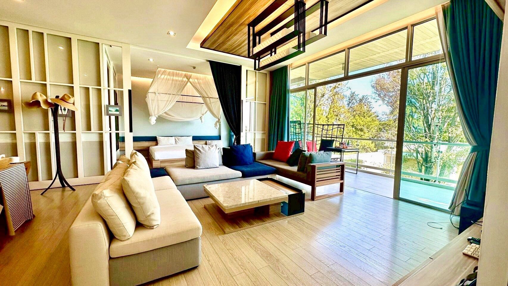 Luxury Beachfront 3-Bedroom Condo for Sale at Wan Vayla Hua Hin, Khao Tao, thumbnail 8