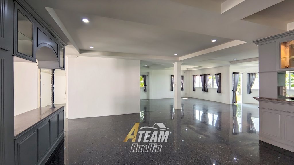 5-Bedroom House for Sale in Hua Hin Center, thumbnail 10