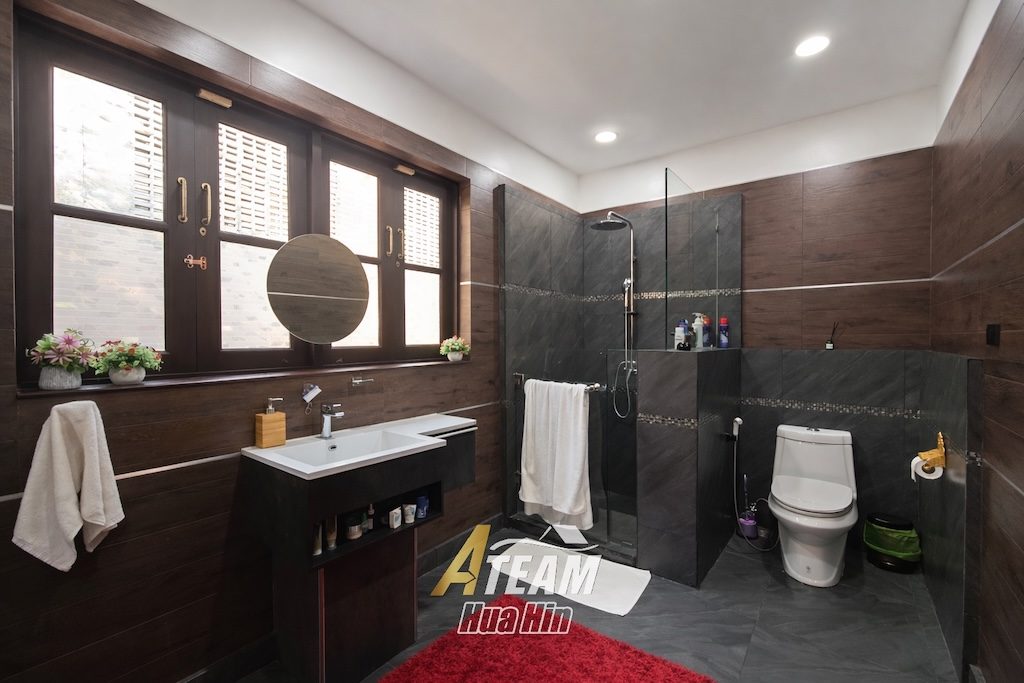 Luxury 6-Bedrooms Spacious 3,200 sqm Estate 5 min from city center — , thumbnail 16