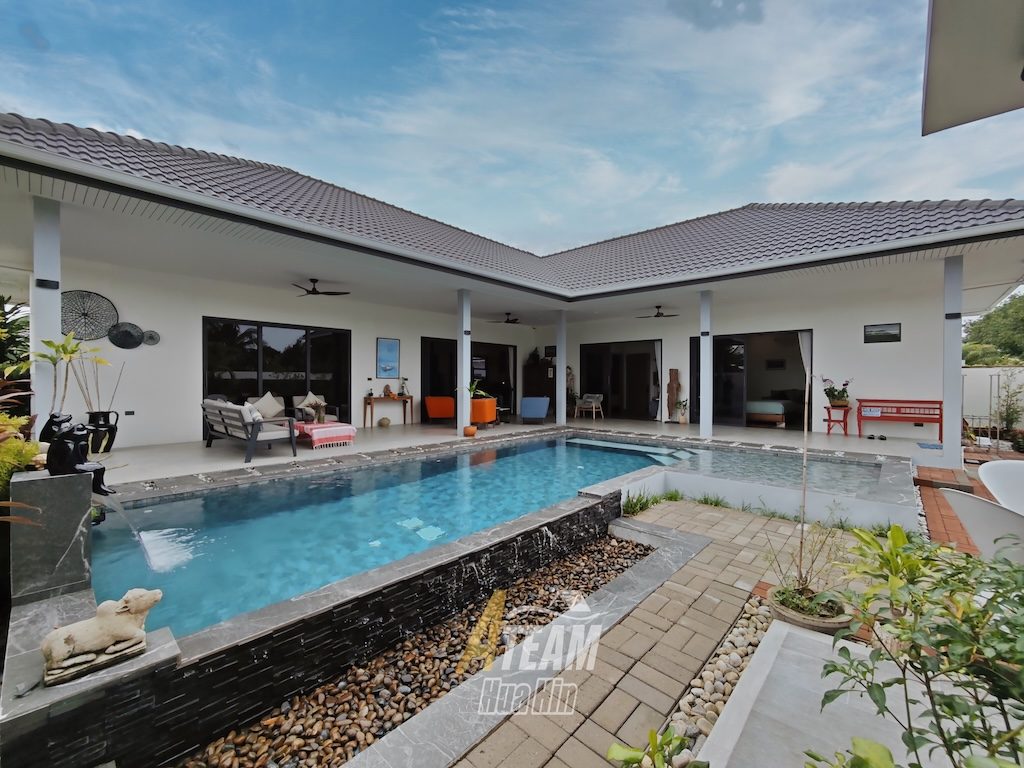 Hörnfastighet med 3 sovrum, 3 badrum och pool i Nantra Village 1, miniatyr 2