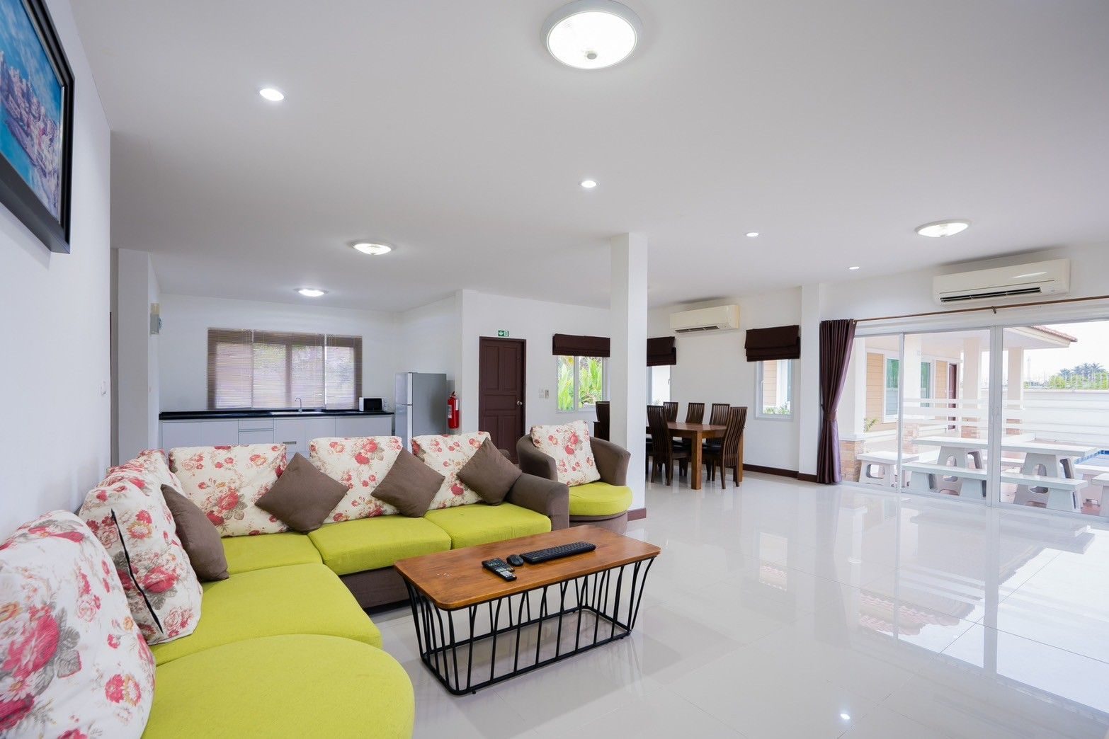 Spacious 4-Bedroom Freehold Pool Villa in Hin Lek Fai, thumbnail 4