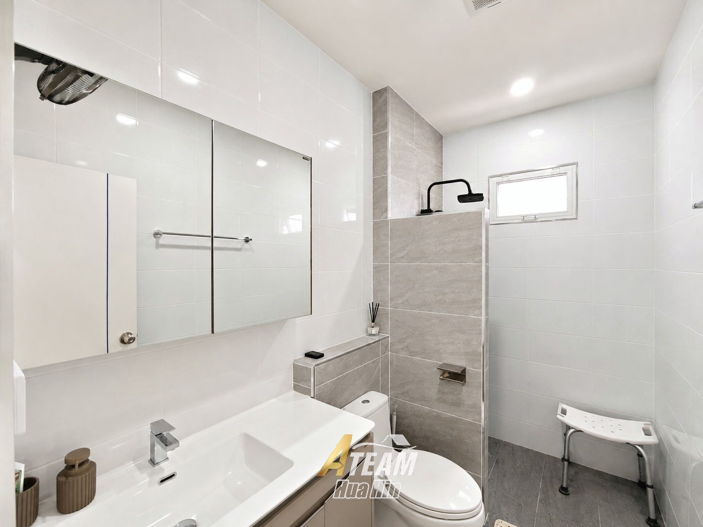 Like-New 3-Bedroom Home at Pinnacle Village, Sam Phraya, thumbnail 14