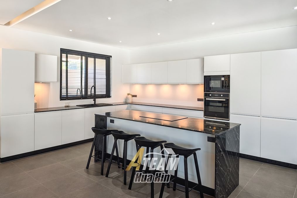 Modern Pool Villa with Large Interior Space in Soi 114, thumbnail 5