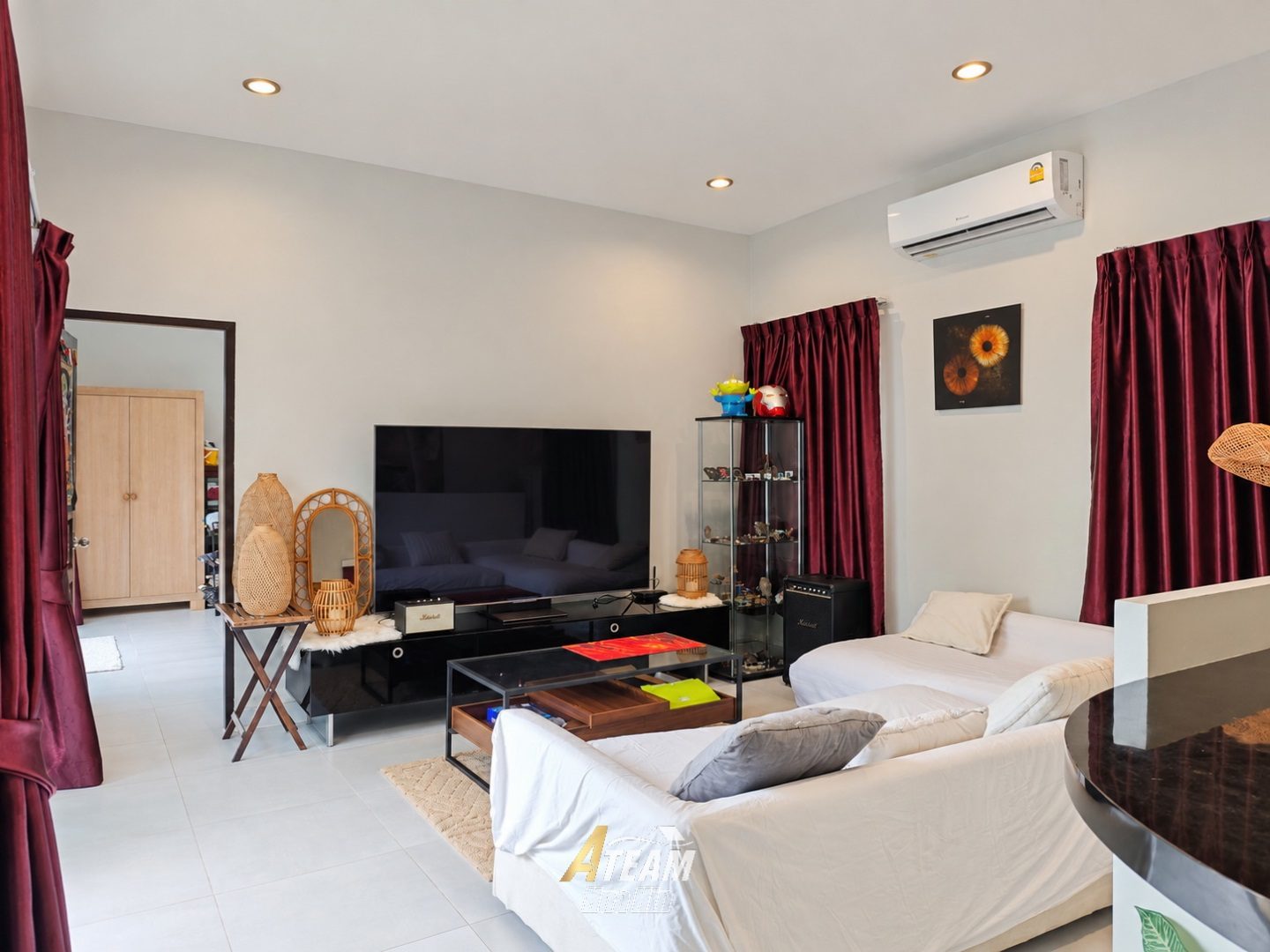 Luxury 4-Bedroom Pool Villa on a Large Plot in Khao Tao, thumbnail 10