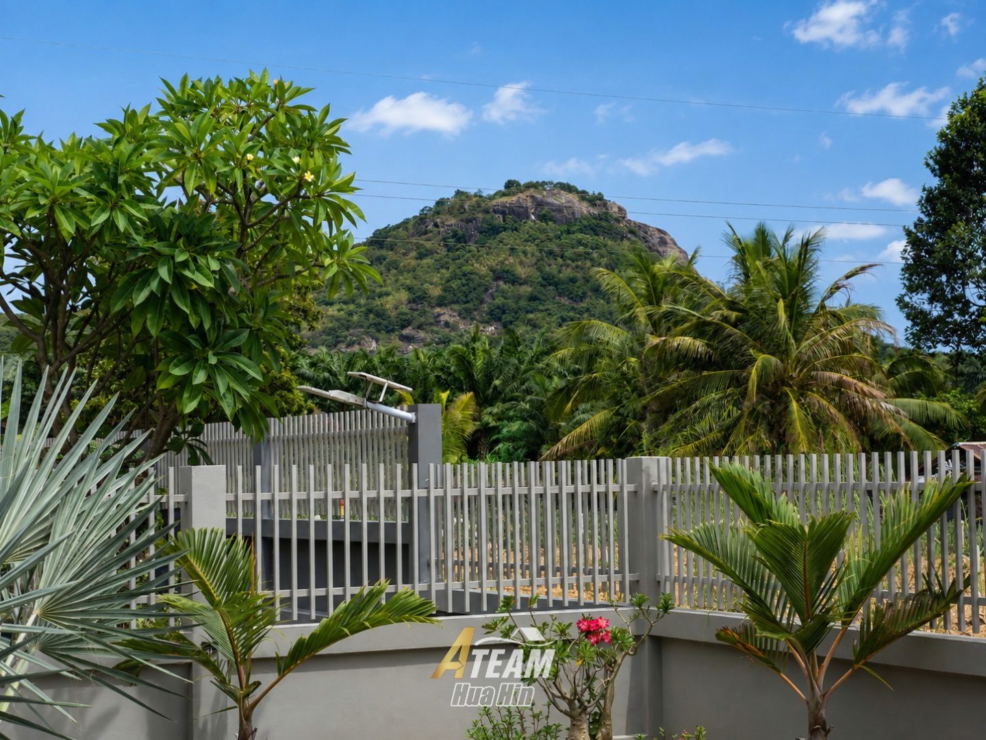 Charming 2-Bedroom Pool Villa for Sale in Thap Tai, thumbnail 2