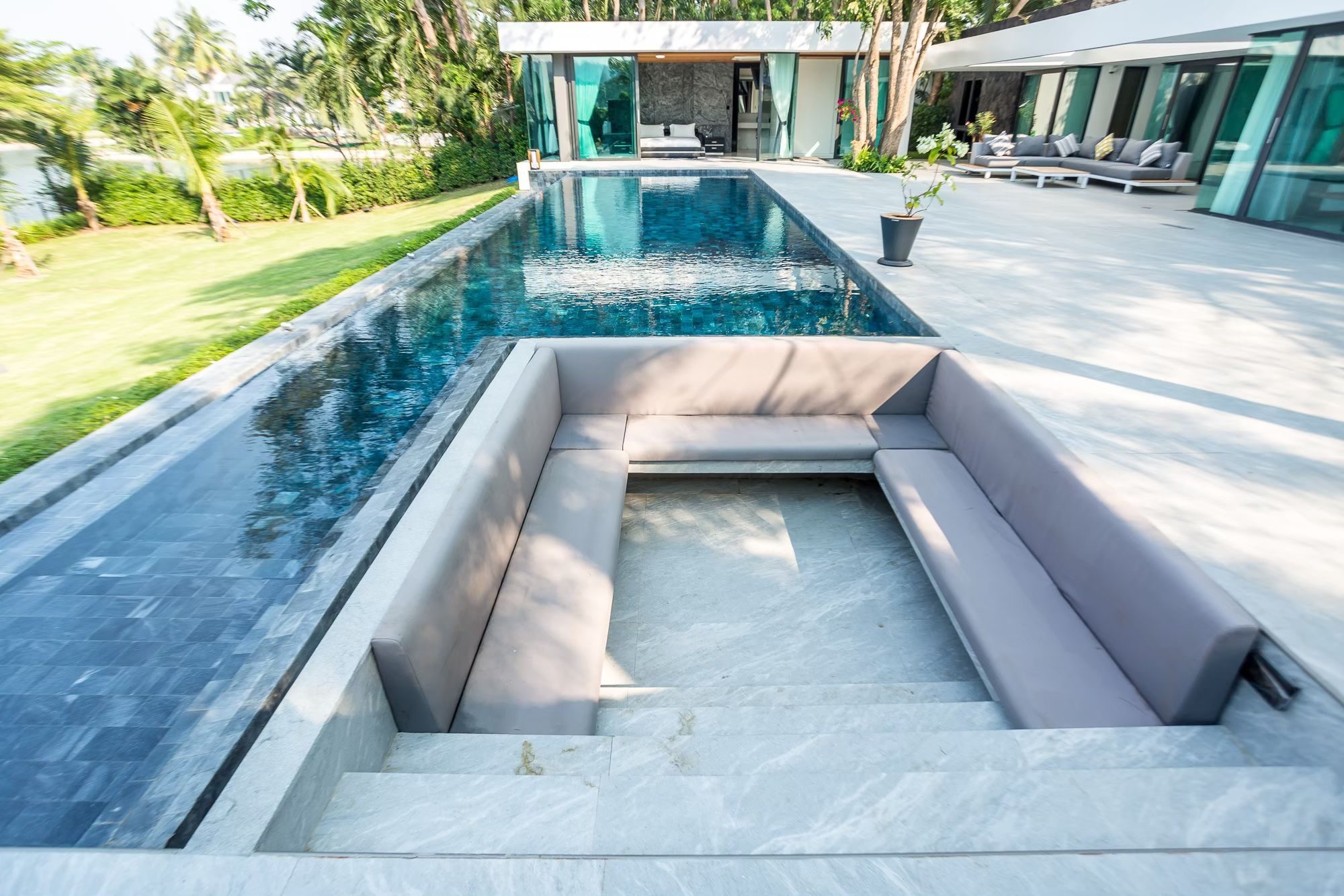 Exclusieve poolvilla te huur bij Palm Hills Golf Course, Cha-am, miniatuur 12