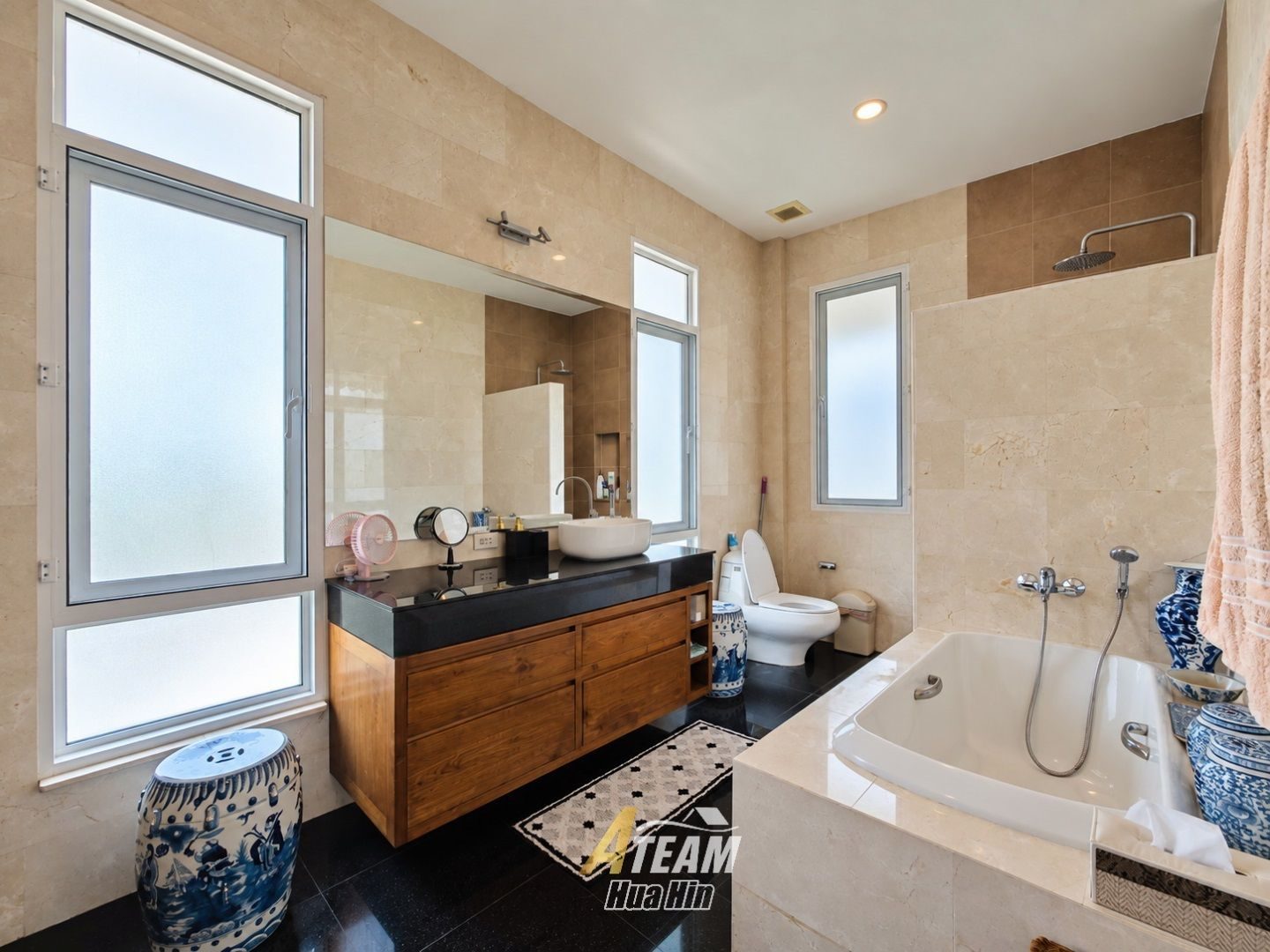 Exceptional 4-Bedroom mansion in Emerald Heights , thumbnail 42