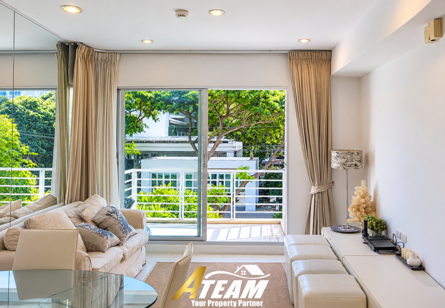 Beachfront Condo for Rent at Baan Sanpluem, thumbnail 2