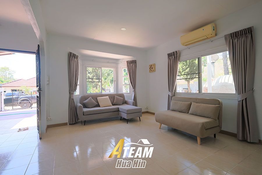 Thai-Style 3-Bedroom House in Peaceful Wang Pong, thumbnail 4