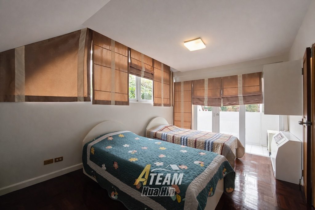 Beachfront Luxury Pool Villa for Sale in Baan Chaliang Lom, thumbnail 20