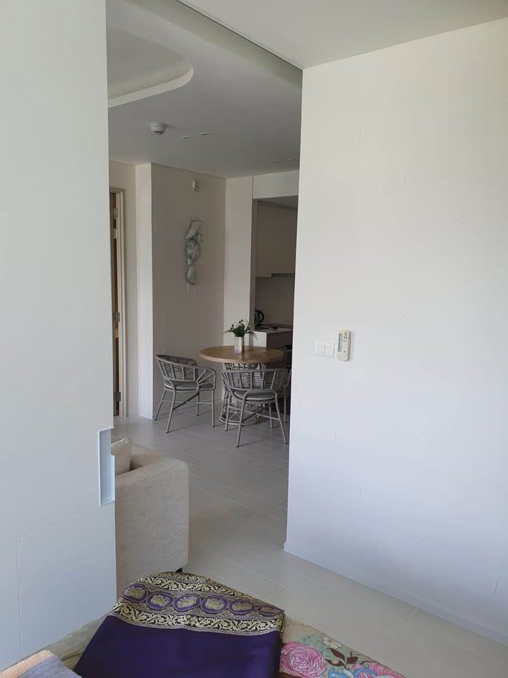 Beautiful 2-Bedroom Condo with Pool View at Veranda, Khao Takiab, thumbnail 12