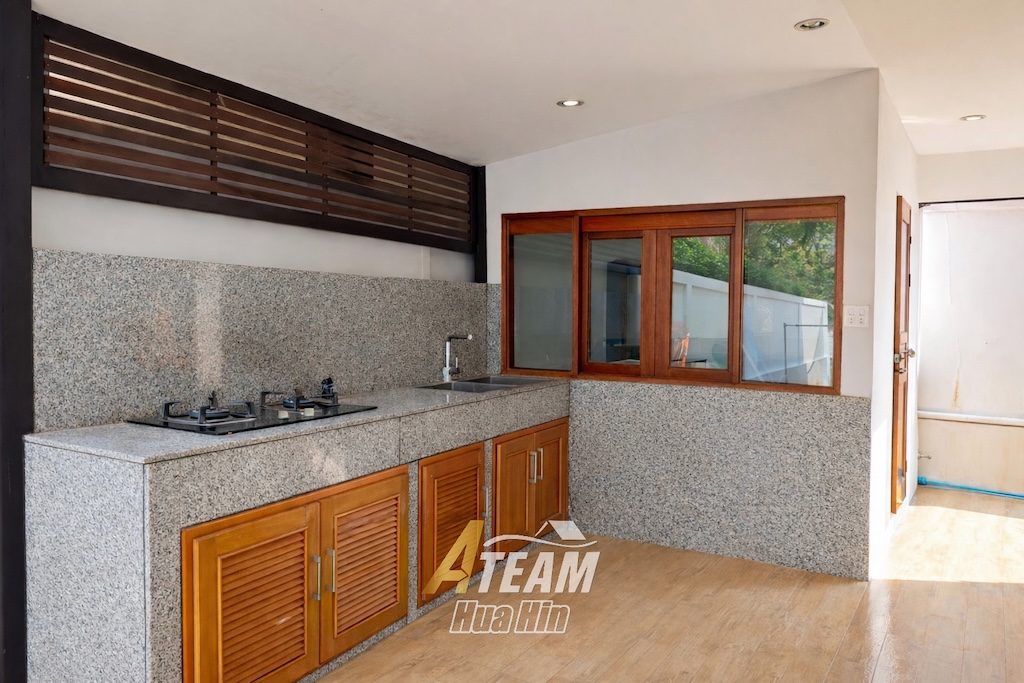 Spacious 2-Storey Pool Villa with Tropical Mountain Views – Soi 88, thumbnail 8