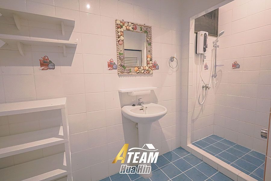 Thai-Style 3-Bedroom House in Peaceful Wang Pong, thumbnail 11