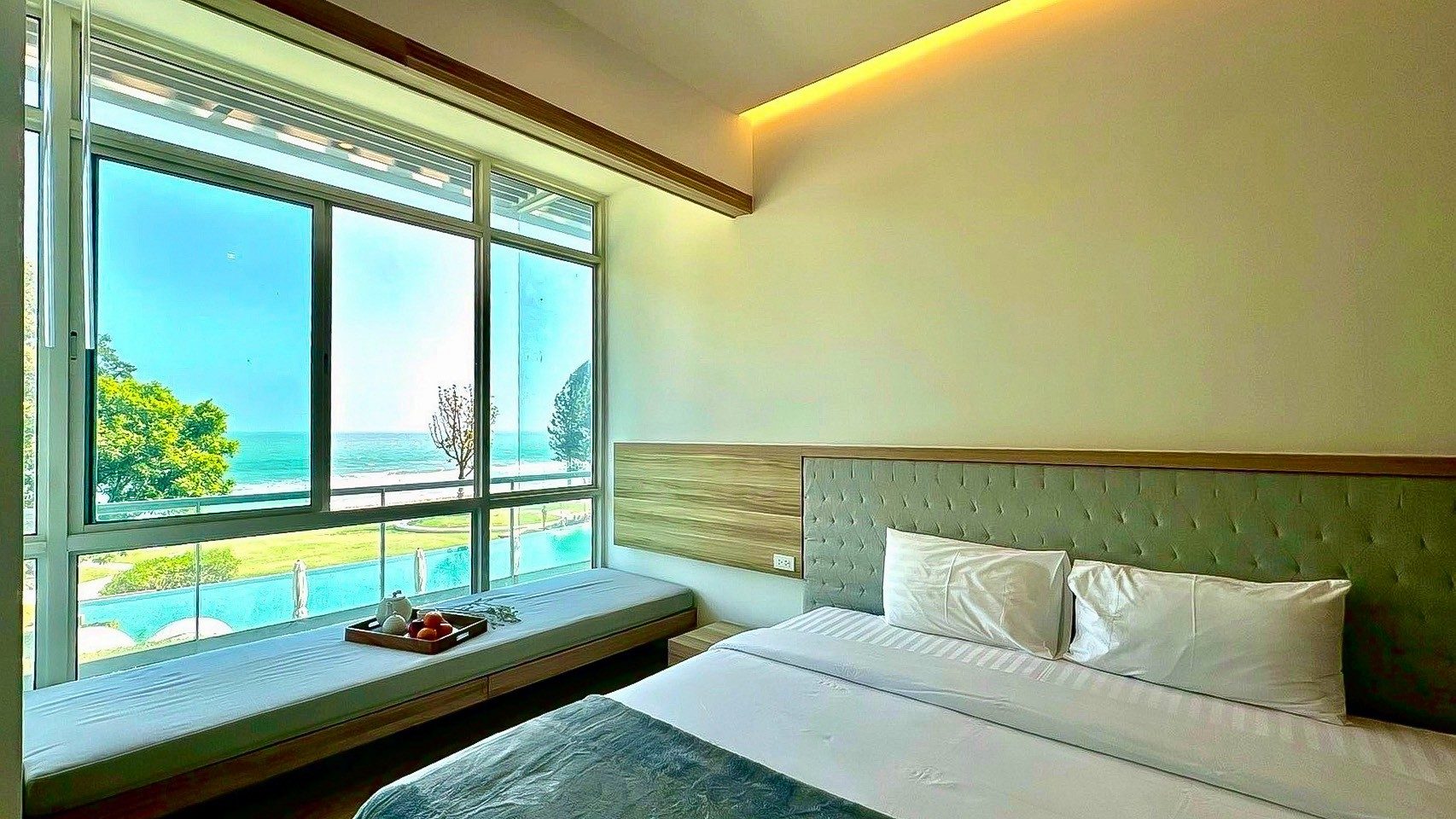 Luxury Beachfront 3-Bedroom Condo for Sale at Wan Vayla Hua Hin, Khao Tao, thumbnail 15