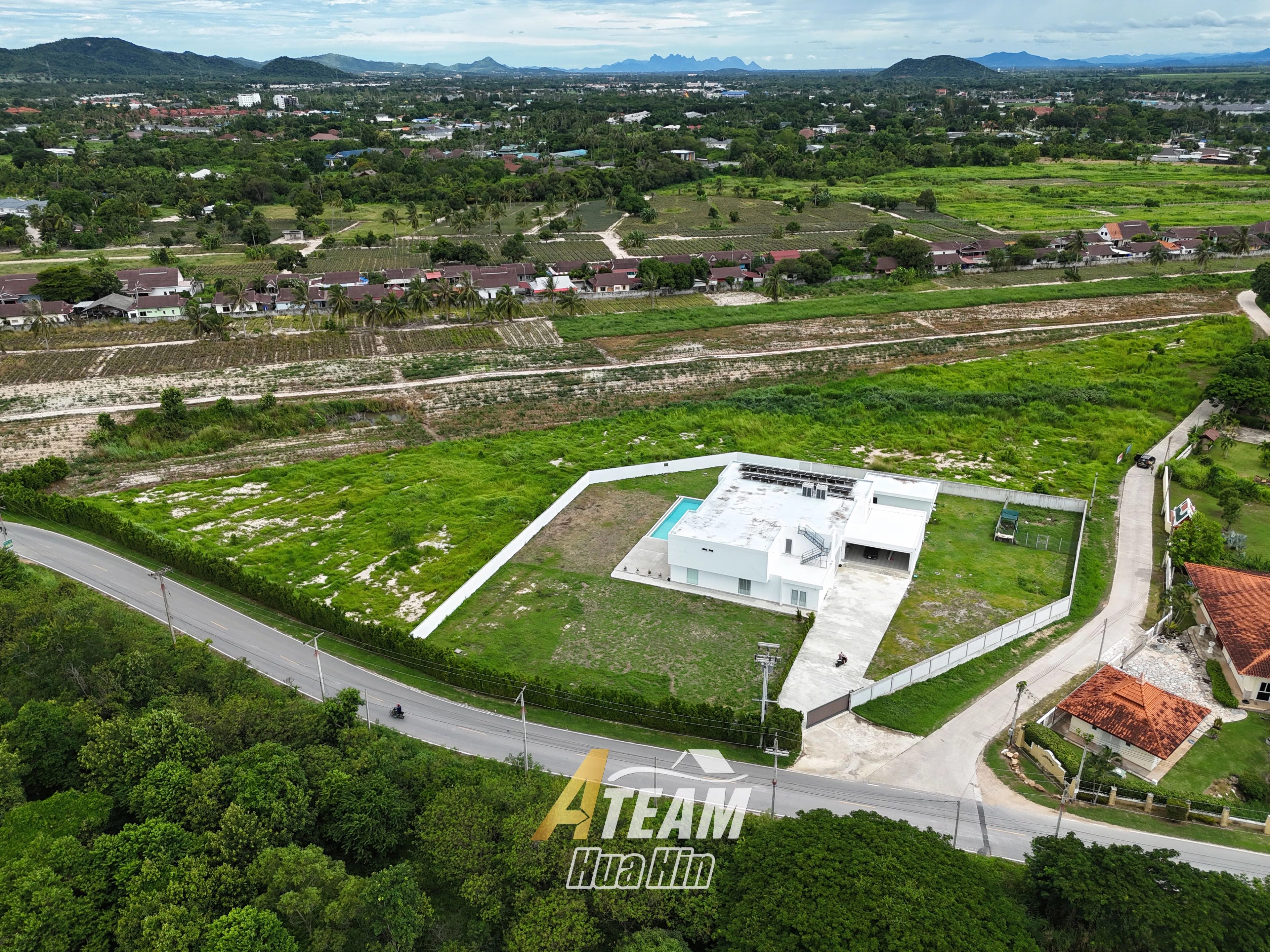 Villa-ready land plots for sale near Black Mountain, thumbnail 4