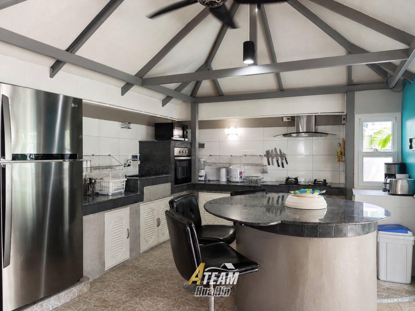 Unique Renovation Opportunity at Stuart Park with Mountain Views, thumbnail 13