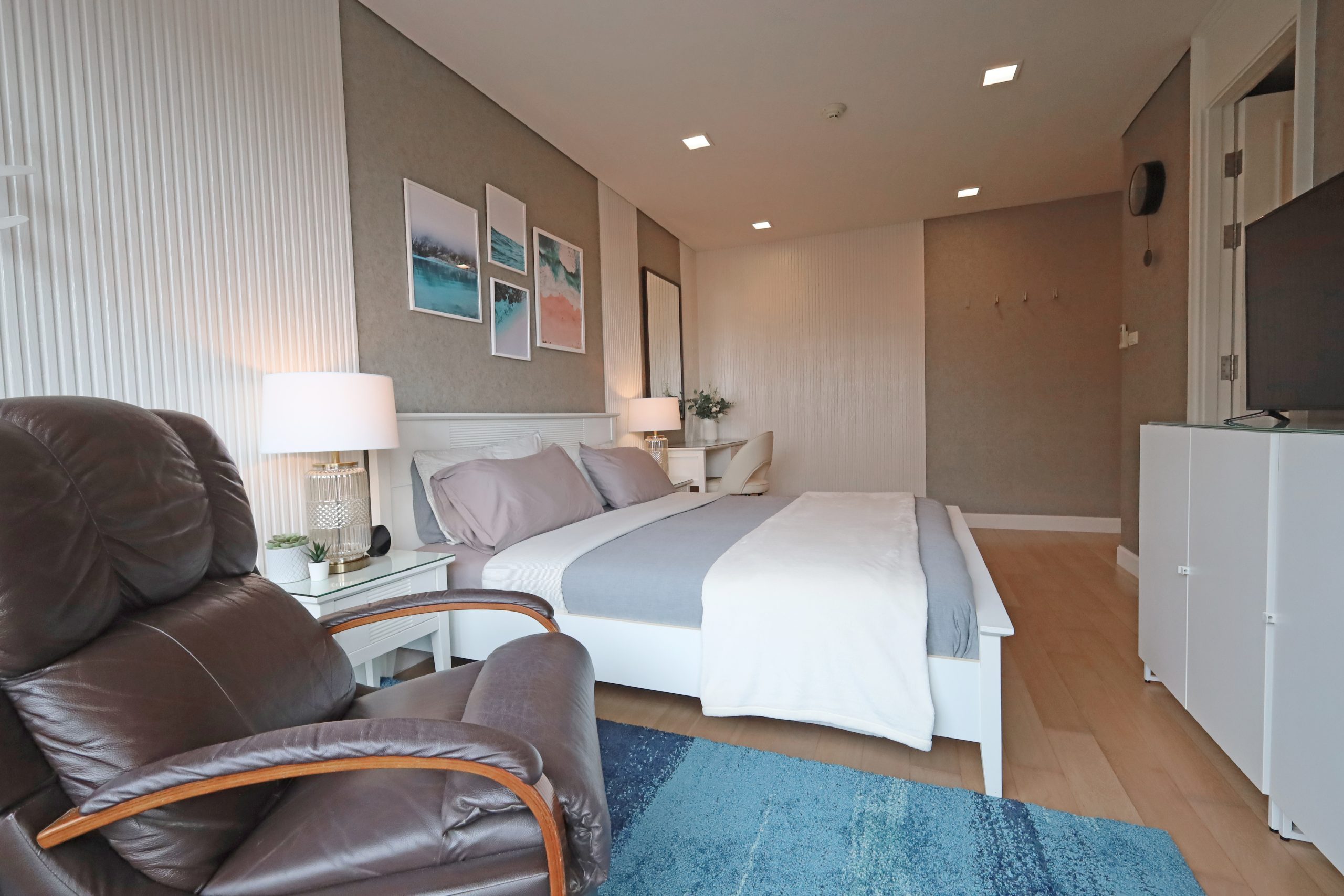 Beachfront 2BR in Marrakesh Residences, thumbnail 2