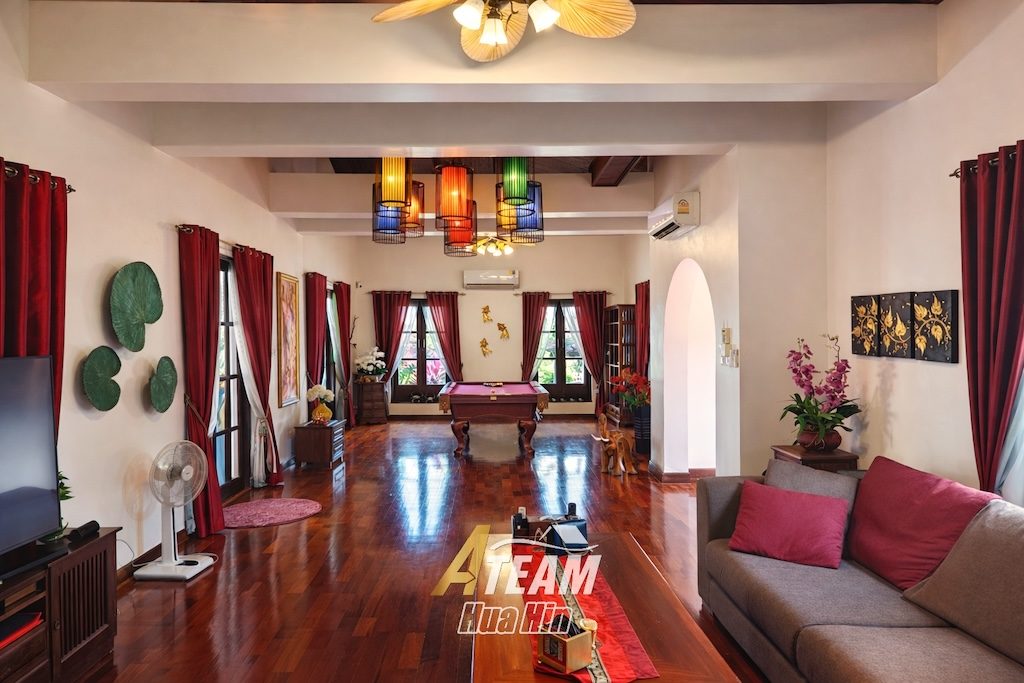 Luxury 6-Bedrooms Spacious 3,200 sqm Estate 5 min from city center — , thumbnail 22