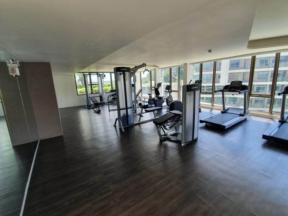 Beautiful 2-Bedroom Condo with Pool View at Veranda, Khao Takiab, thumbnail 16