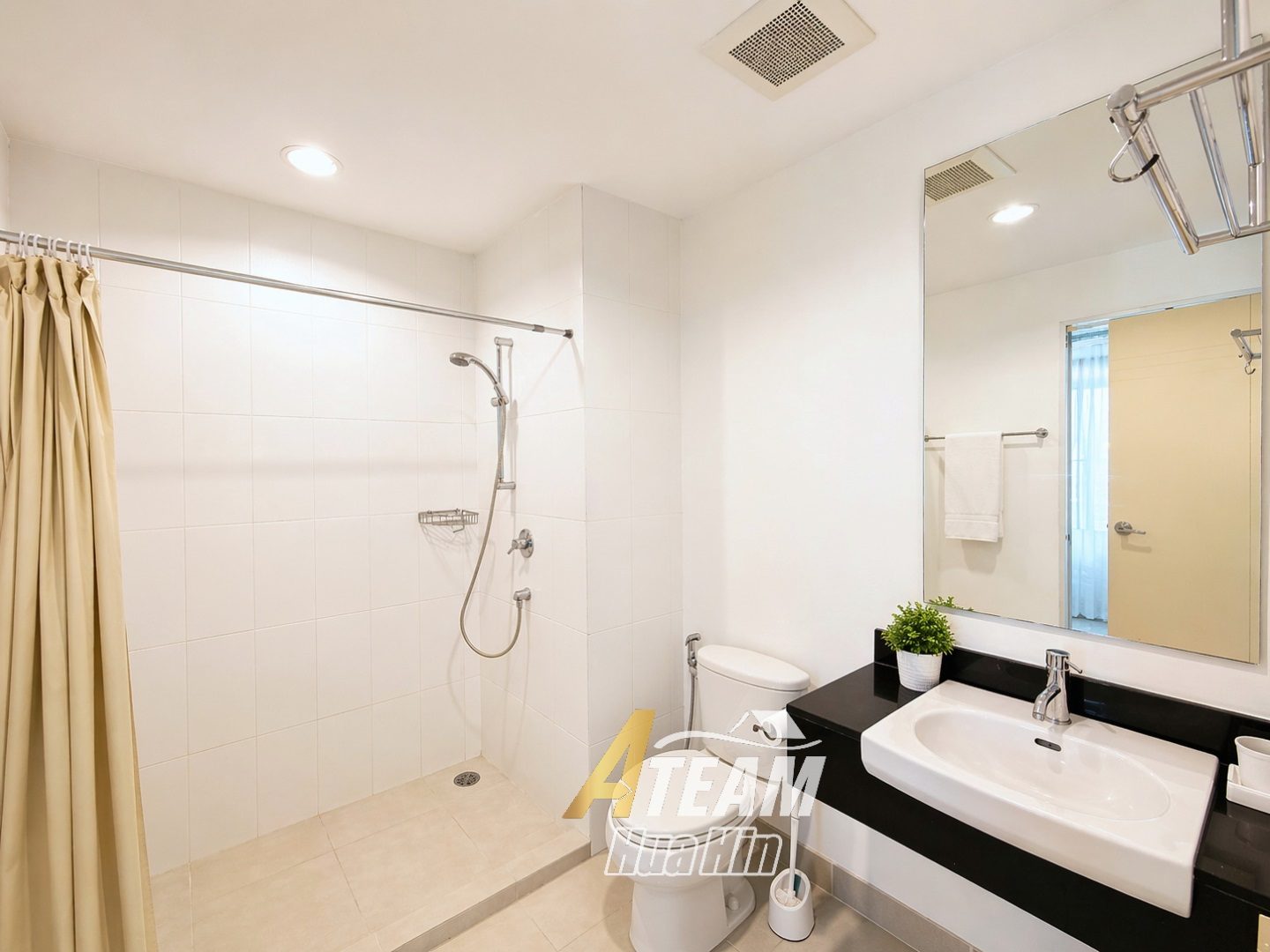 2-Bedroom Condo for Sale in Hua Hin Center, thumbnail 9