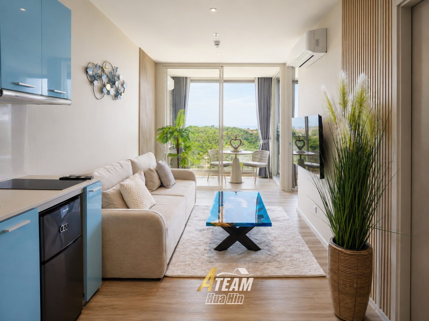 1 Bedroom Plus-Eckwohnung mit Meerblick, Vorschaubild 3