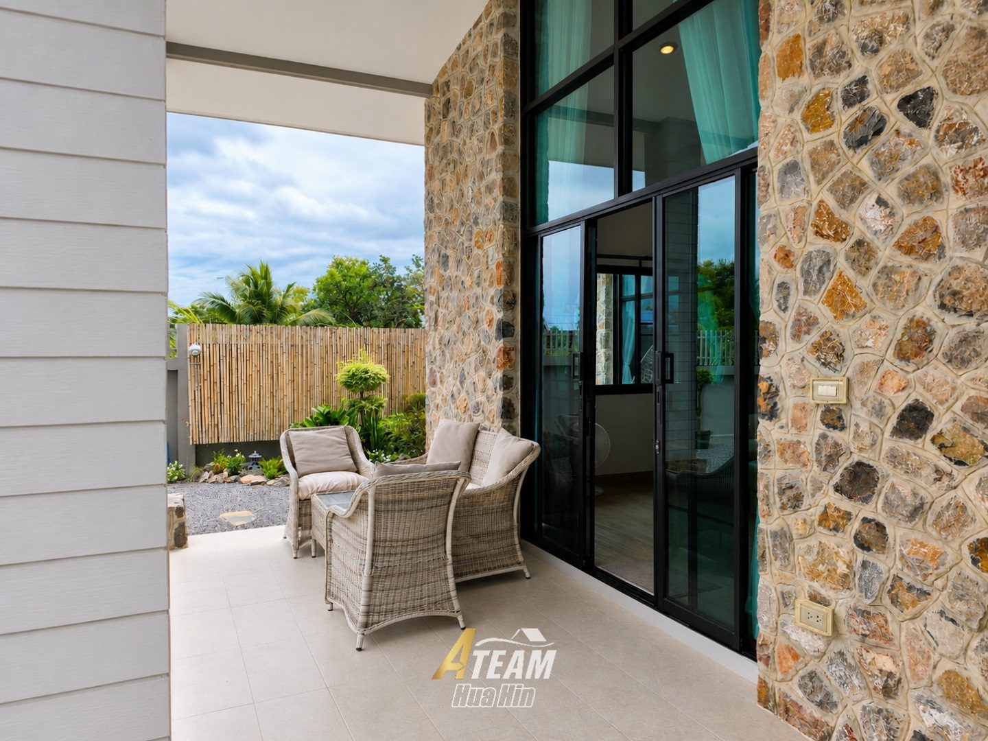 Charming 2-Bedroom Pool Villa for Sale in Thap Tai, thumbnail 8