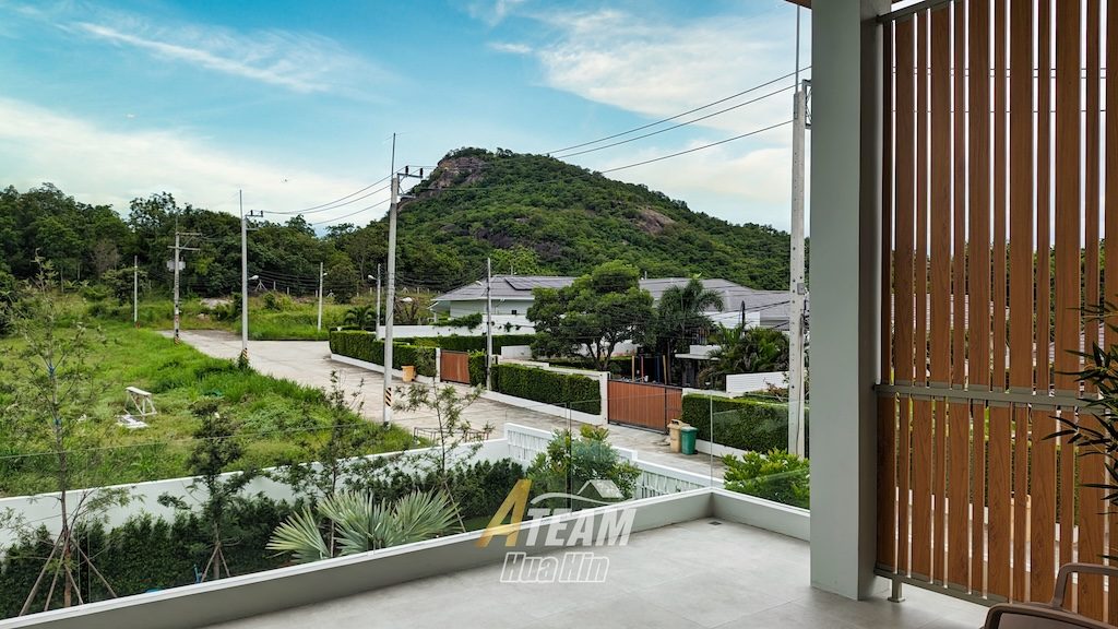 Luxury 4-Bedroom Pool Villa Surrounded by Mountains, thumbnail 39