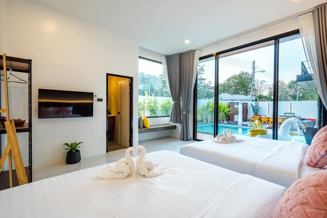Modern Luxury  5-Bedroom Home – Hua Hin, thumbnail 16