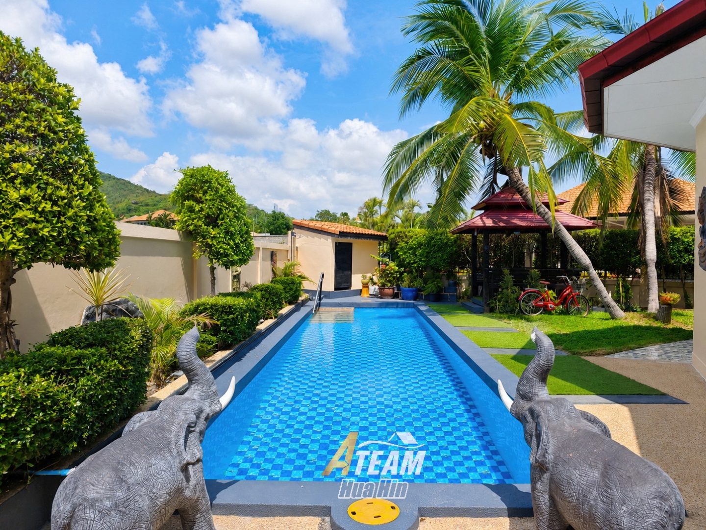 Great Location, Mountain View, Corner Plot pool Villa, thumbnail 2
