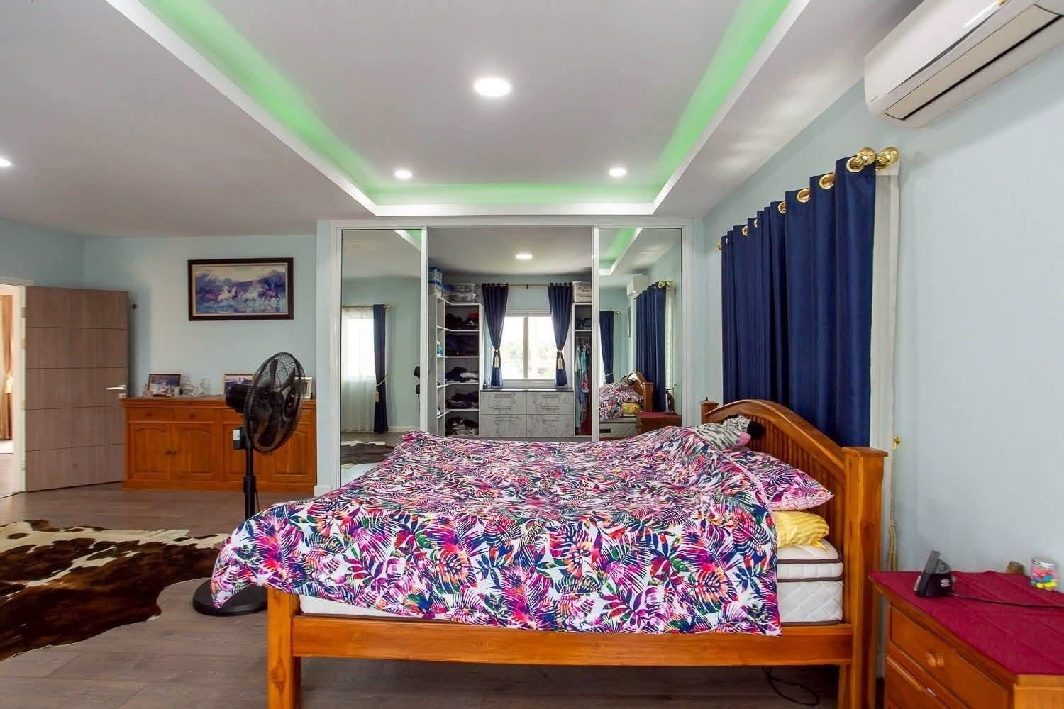 Impressive 7-Bedroom Mansion with Large Saltwater Pool in Cha-Am, thumbnail 28
