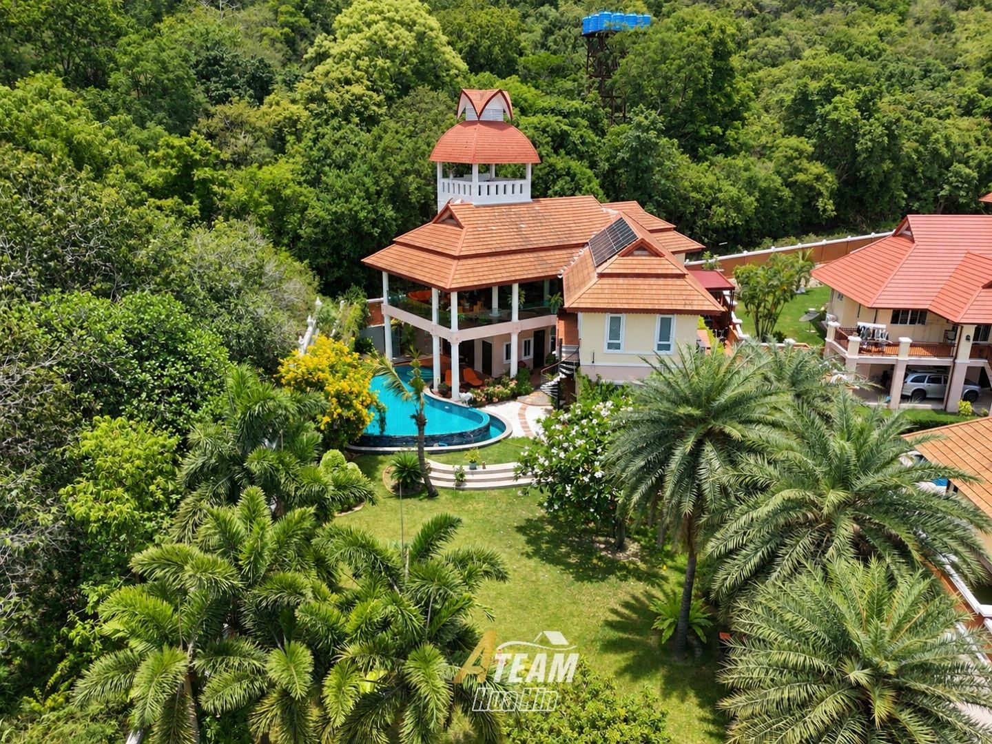 Exceptional 4-Bedroom Residence in Emerald Heights 