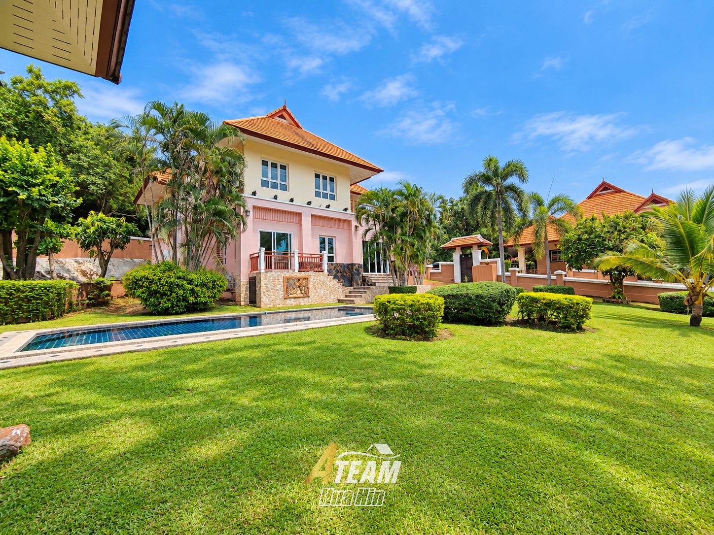 Spacious Pool Villa with Mountain Views