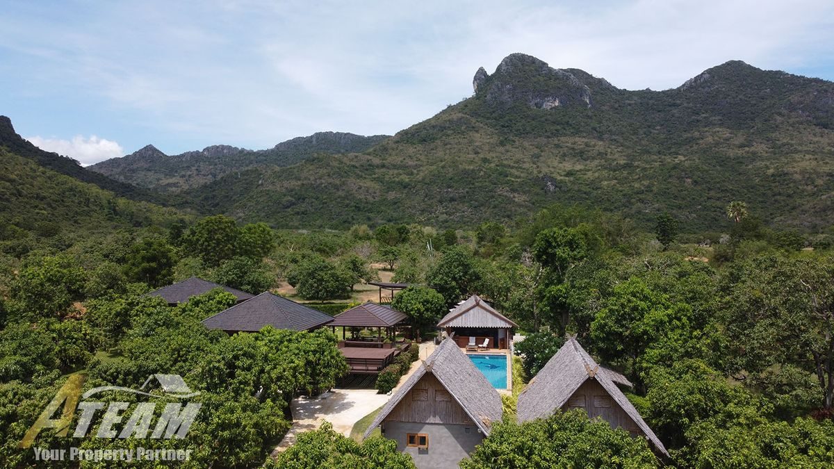 Price drop on this dream property with incredible mountain settings no, thumbnail 7
