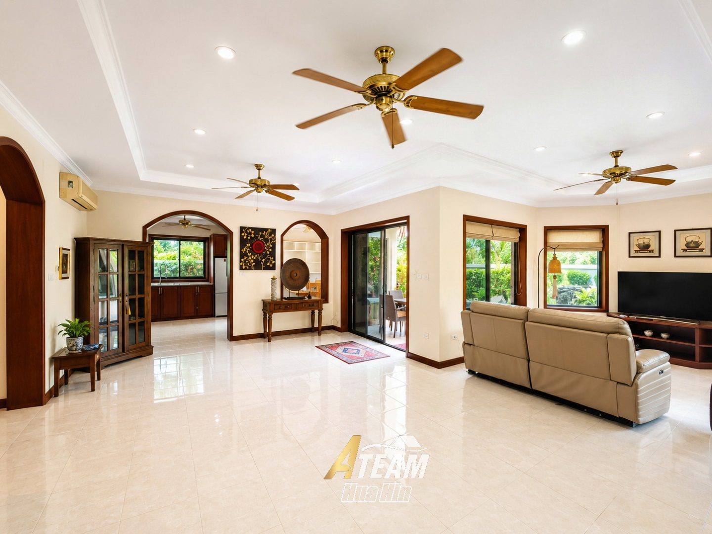 Great Location, Mountain View, Corner Plot pool Villa, thumbnail 7