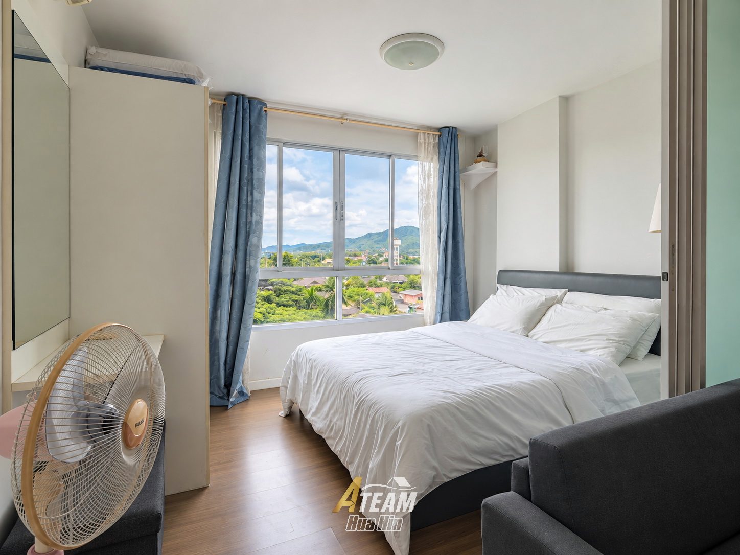 1-Bedroom Condo for sale in Hua Hin Center, thumbnail 2