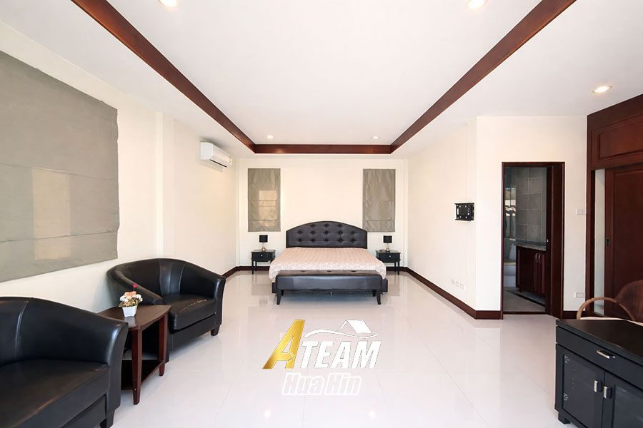 Beautiful 2 storey Pool Villa with mountain views, thumbnail 9