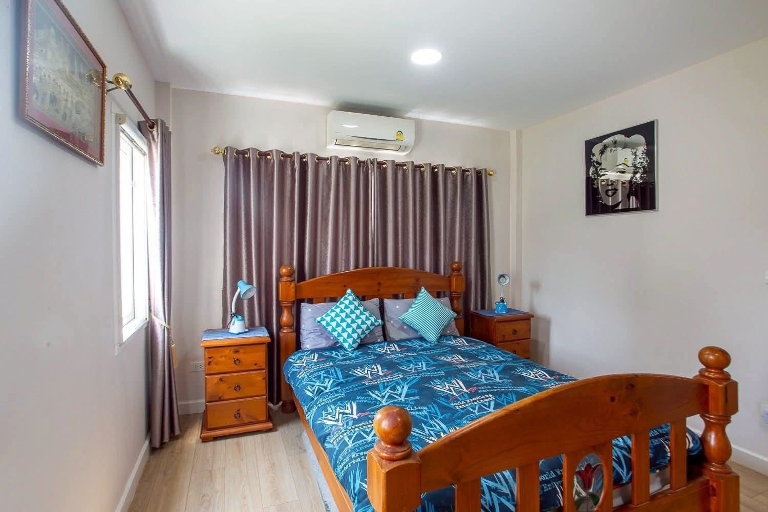 Impressive 7-Bedroom Mansion with Large Saltwater Pool in Cha-Am, thumbnail 22
