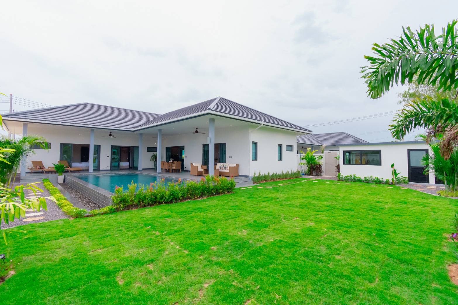 Beautifully Designed 3 Bed 3 Bath Private Pool Villa, thumbnail 5