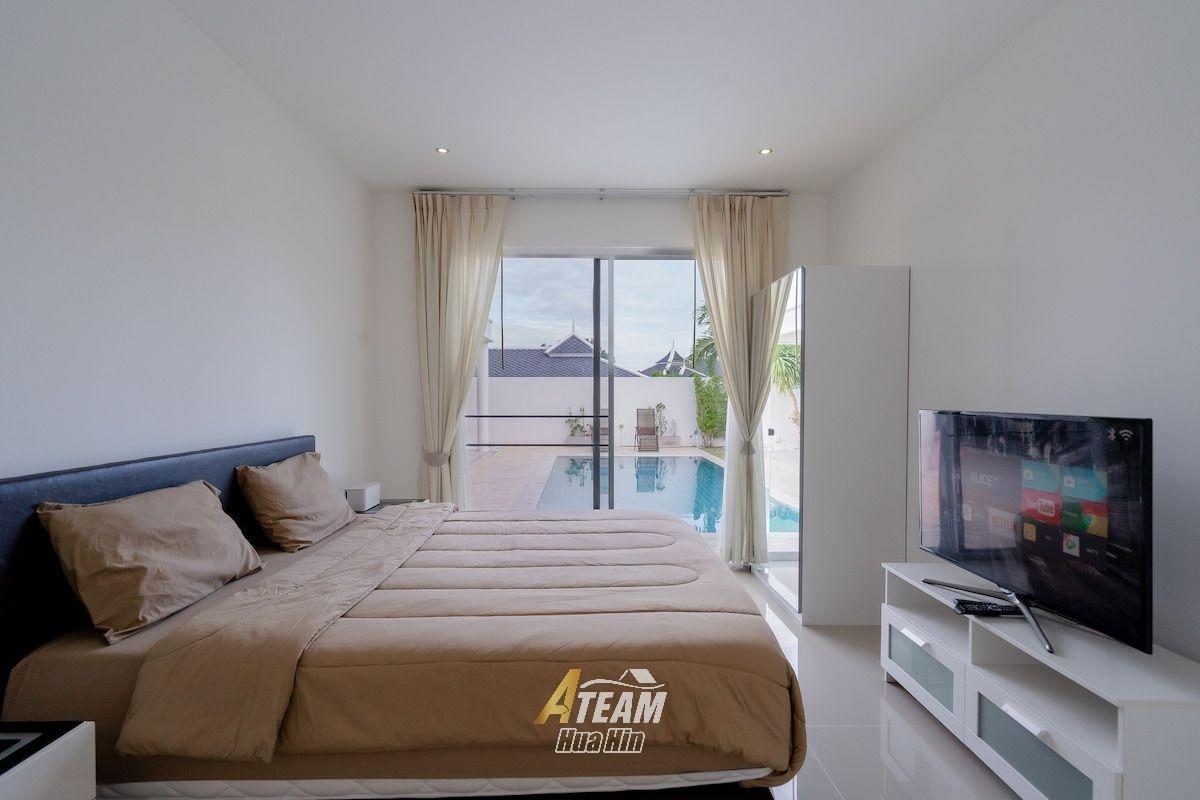 Luxury 3-Bedroom Pool Villa for Sale at Falcon Hill, Soi 102, thumbnail 24