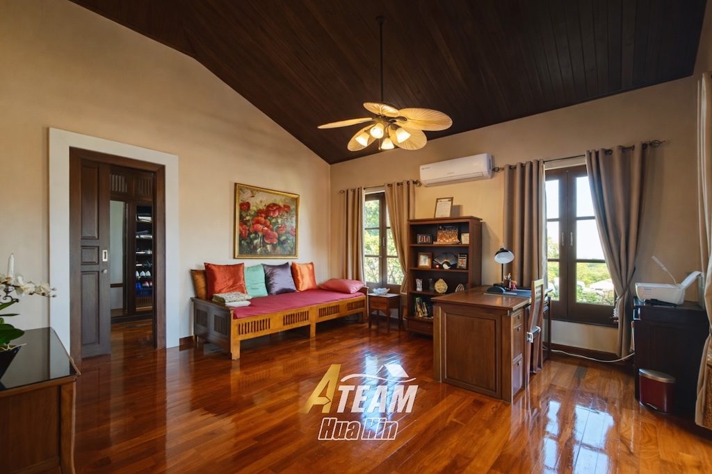 Luxury 6-Bedrooms Spacious 3,200 sqm Estate 5 min from city center — , thumbnail 19
