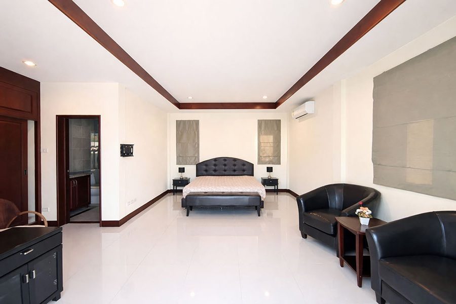 Beautiful 2 storey Pool Villa with mountain views, thumbnail 12