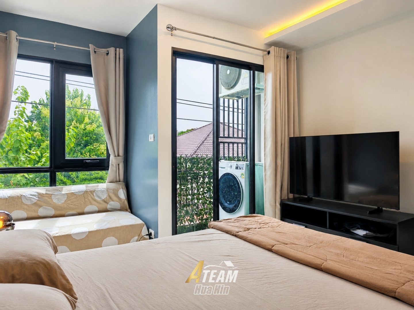 Fully Furnished Pool-View Condo at Mira Monte, thumbnail 5