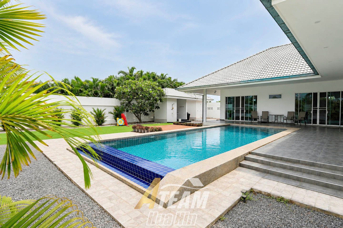 Private 3-Bedroom Pool Villa on a Large 800 Sq.m. Plot | Pak Nam Pran, Pranburi, thumbnail 2