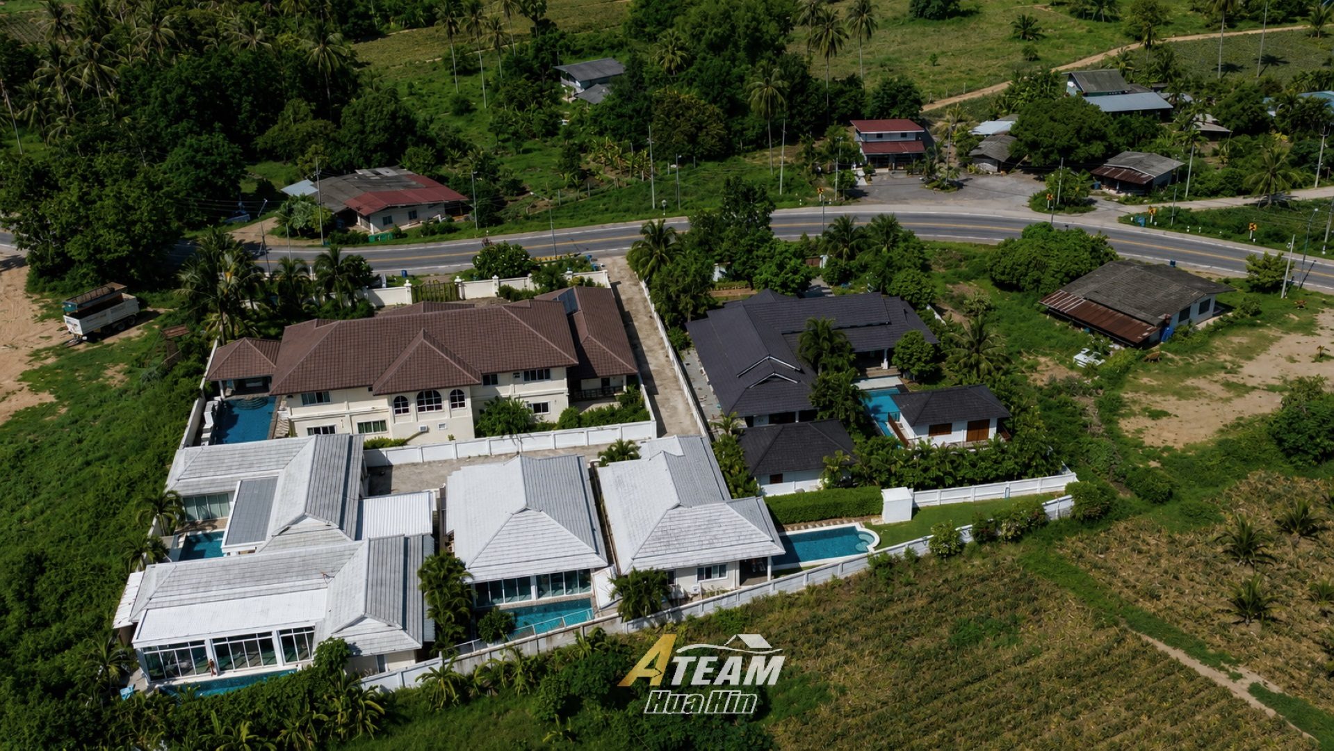 Stylish 2-Bedroom Pool Villa with Pineapple Field Views – Wang Pong, Pranburi, thumbnail 2