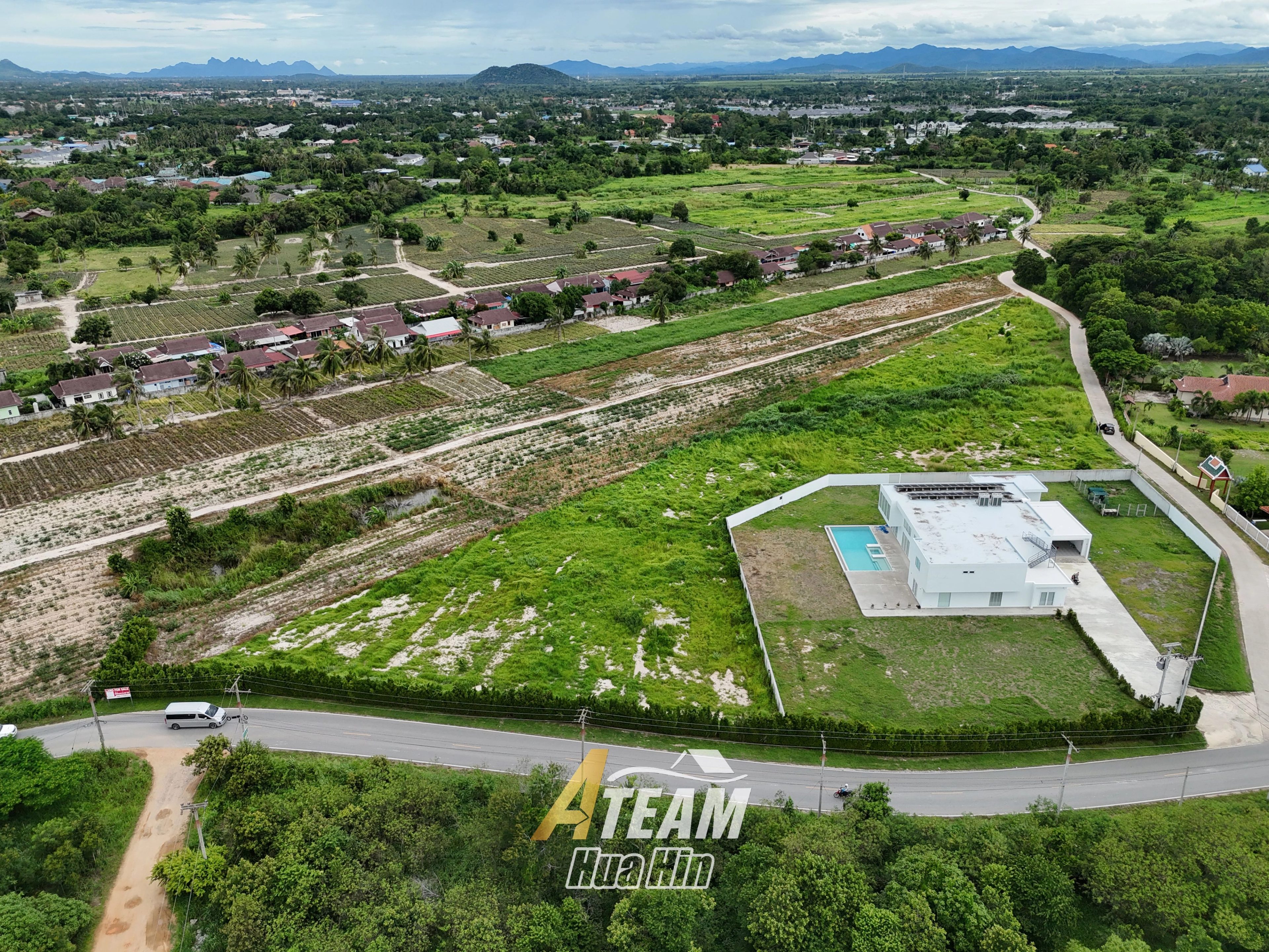 Villa-ready land plots for sale near Black Mountain, thumbnail 5