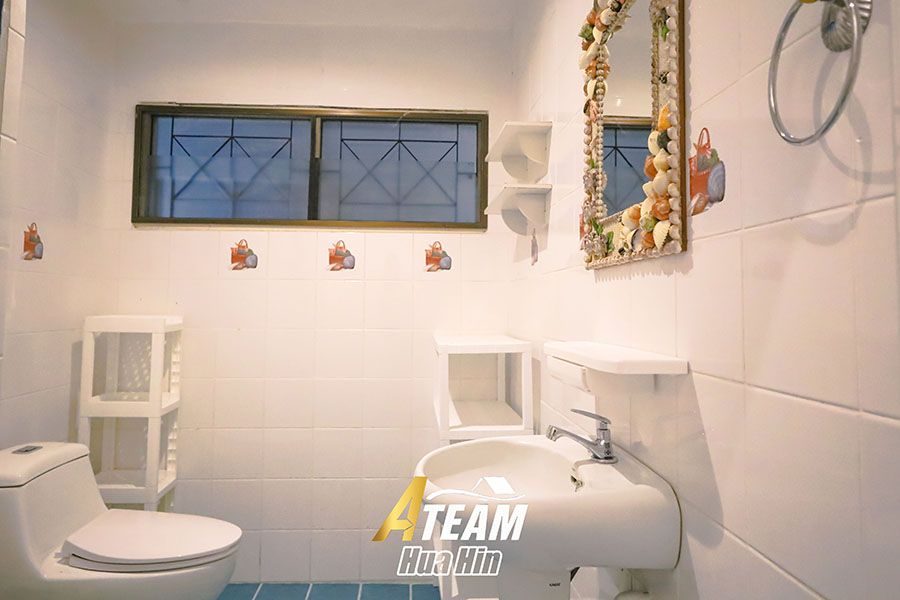 Thai-Style 3-Bedroom House in Peaceful Wang Pong, thumbnail 12