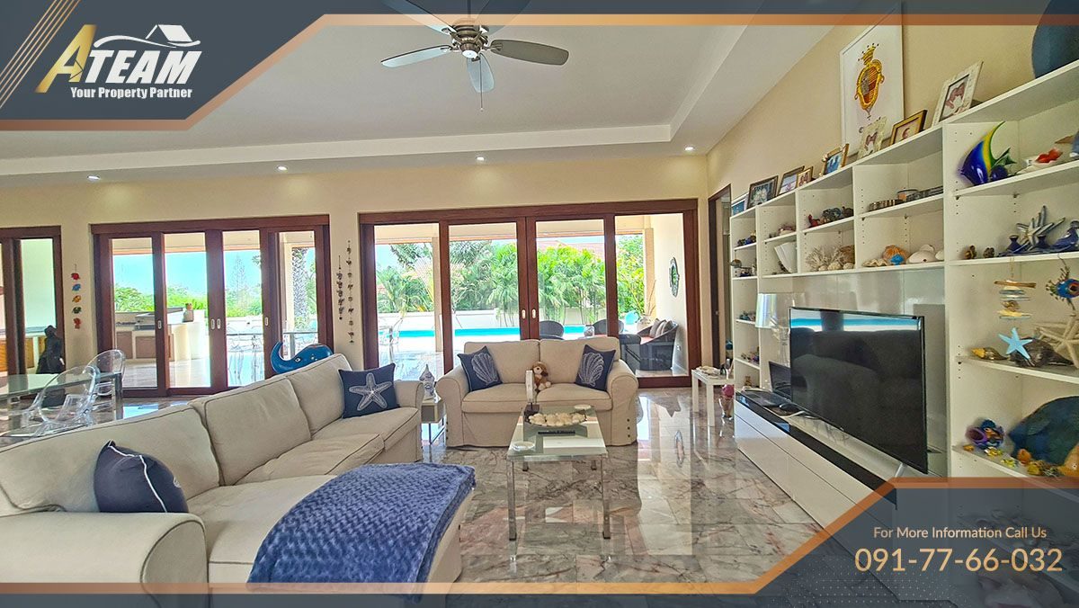 Luxury massive property only 1 km from the beach, thumbnail 36