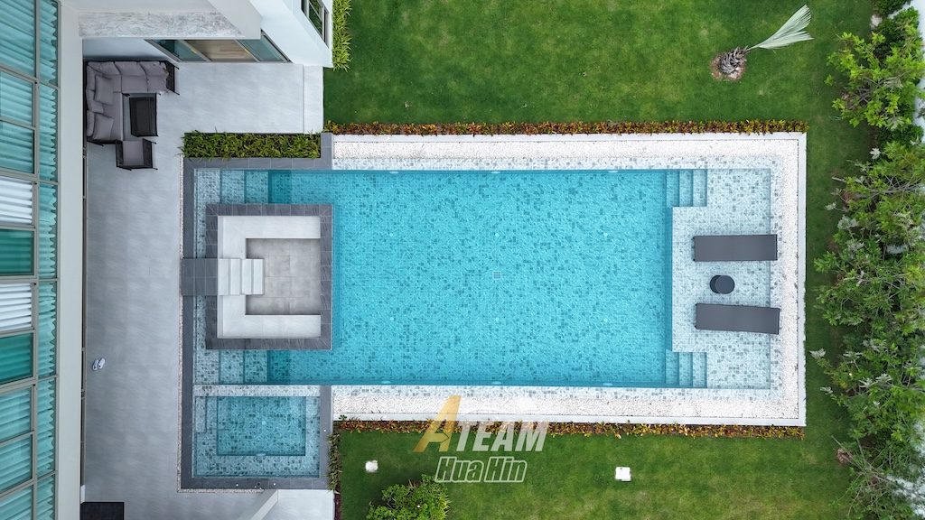 Luxury 4-Bedroom Pool Villa Surrounded by Mountains, thumbnail 2