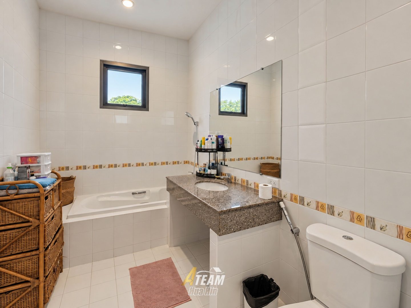 Luxury 4-Bedroom Pool Villa on a Large Plot in Khao Tao, thumbnail 13